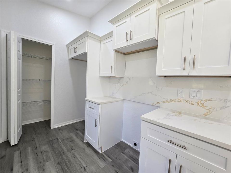На продажу: $245,000 (3 спален, 2 ванн, 1310 Квадратных фут)