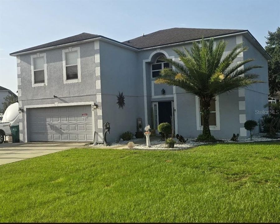 For Sale: $450,000 (4 beds, 2 baths, 2788 Square Feet)