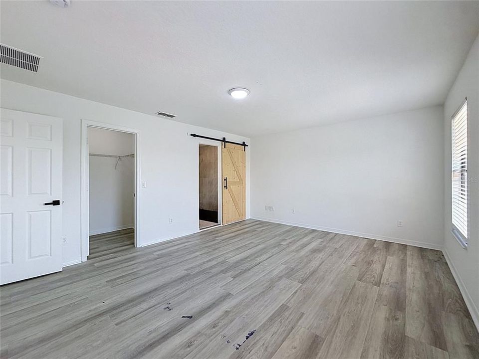 En Venta: $429,900 (4 camas, 2 baños, 2072 Pies cuadrados)