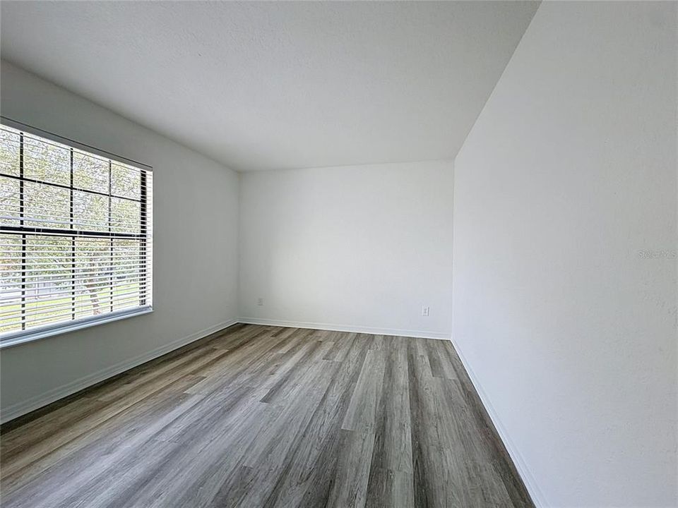 En Venta: $429,900 (4 camas, 2 baños, 2072 Pies cuadrados)