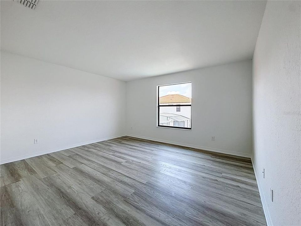 En Venta: $429,900 (4 camas, 2 baños, 2072 Pies cuadrados)
