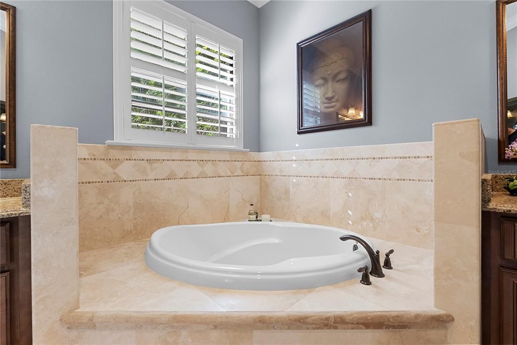 For Sale: $1,450,000 (5 beds, 4 baths, 3219 Square Feet)