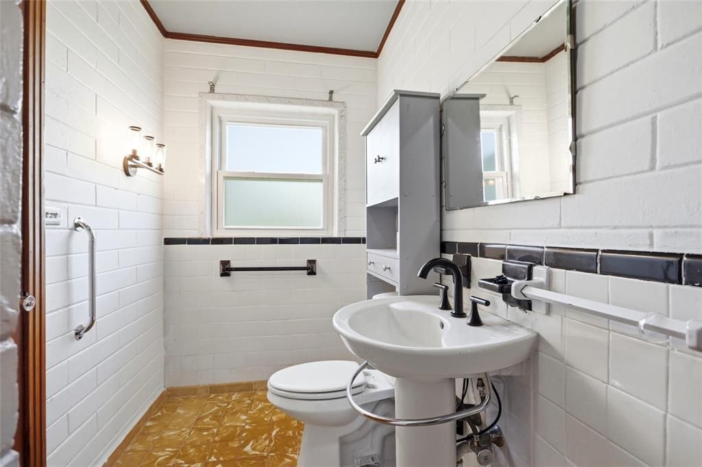 На продажу: $479,999 (4 спален, 3 ванн, 3632 Квадратных фут)