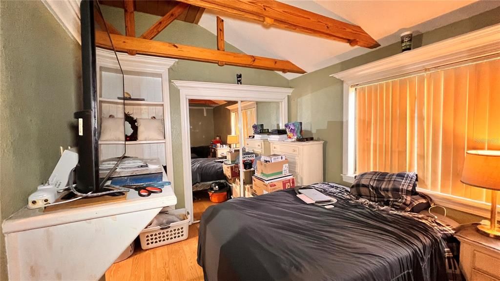 Activo con contrato: $285,000 (3 camas, 2 baños, 1497 Pies cuadrados)