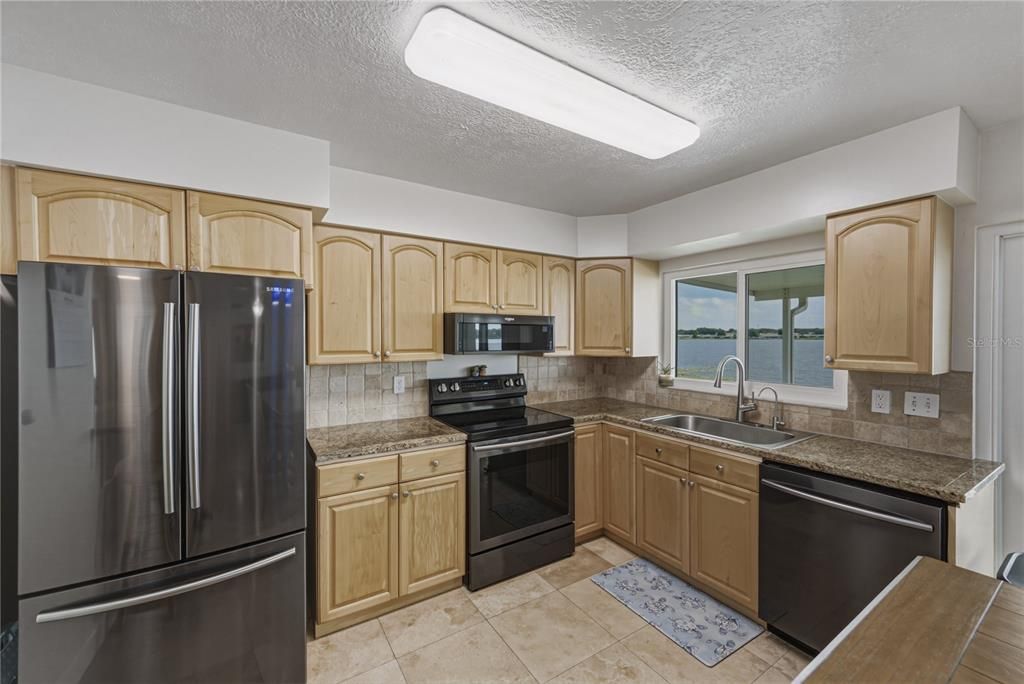 En Venta: $337,000 (2 camas, 2 baños, 1186 Pies cuadrados)