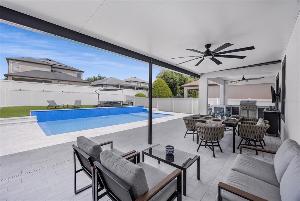 En Venta: $859,000 (4 camas, 2 baños, 2990 Pies cuadrados)