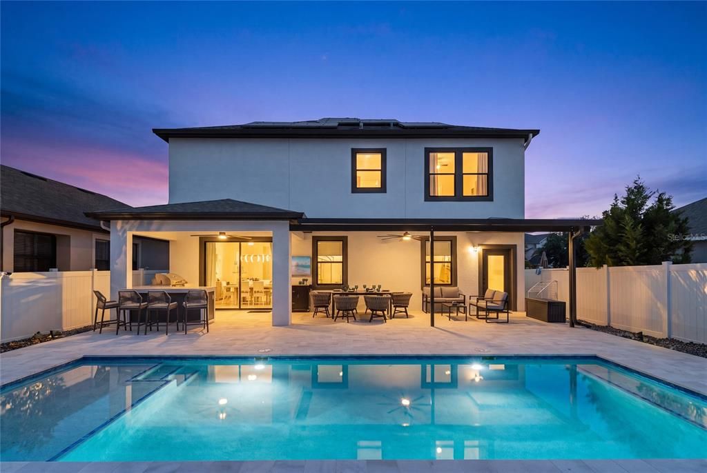 En Venta: $859,000 (4 camas, 2 baños, 2990 Pies cuadrados)