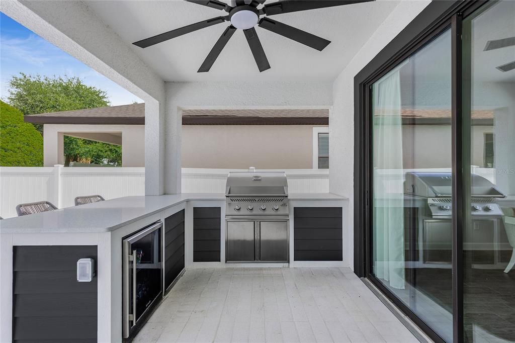 En Venta: $859,000 (4 camas, 2 baños, 2990 Pies cuadrados)
