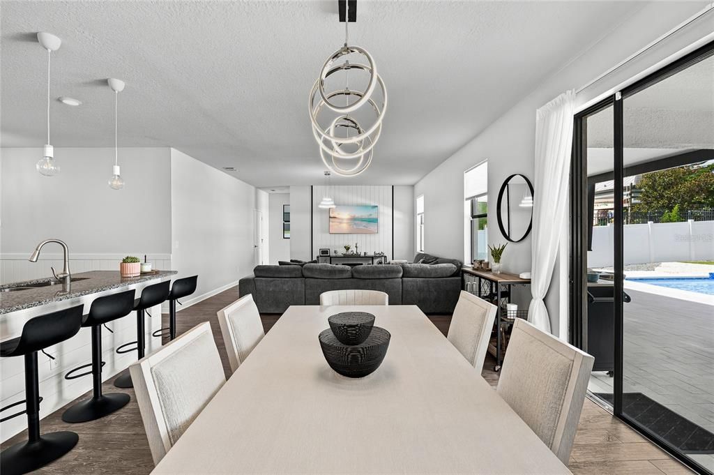 En Venta: $859,000 (4 camas, 2 baños, 2990 Pies cuadrados)