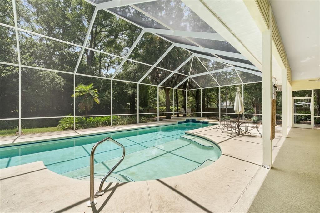 En Venta: $985,000 (5 camas, 4 baños, 3890 Pies cuadrados)