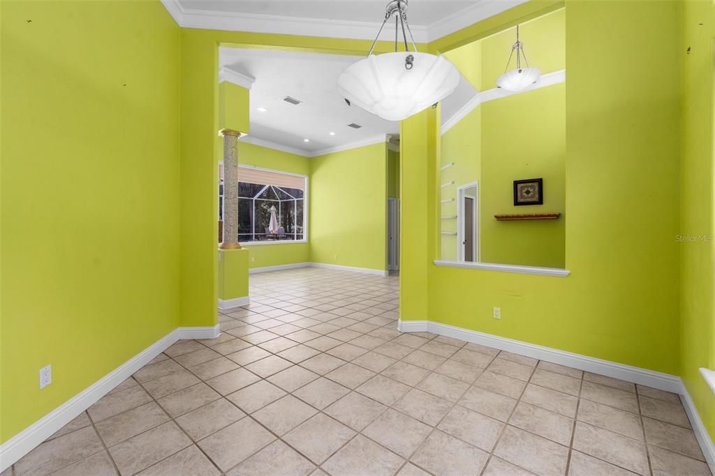 En Venta: $985,000 (5 camas, 4 baños, 3890 Pies cuadrados)