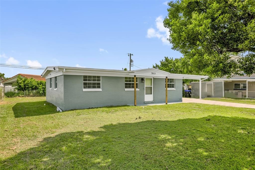 En Venta: $330,000 (3 camas, 2 baños, 1076 Pies cuadrados)