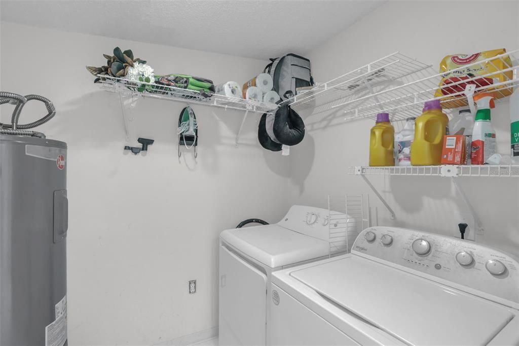En Venta: $330,000 (3 camas, 2 baños, 1076 Pies cuadrados)
