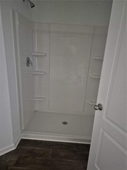 Activo con contrato: $1,750 (3 camas, 2 baños, 1200 Pies cuadrados)