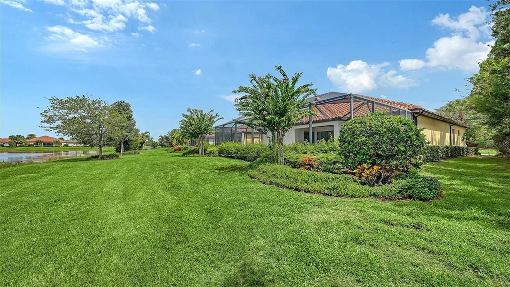En Venta: $1,040,000 (3 camas, 3 baños, 2427 Pies cuadrados)