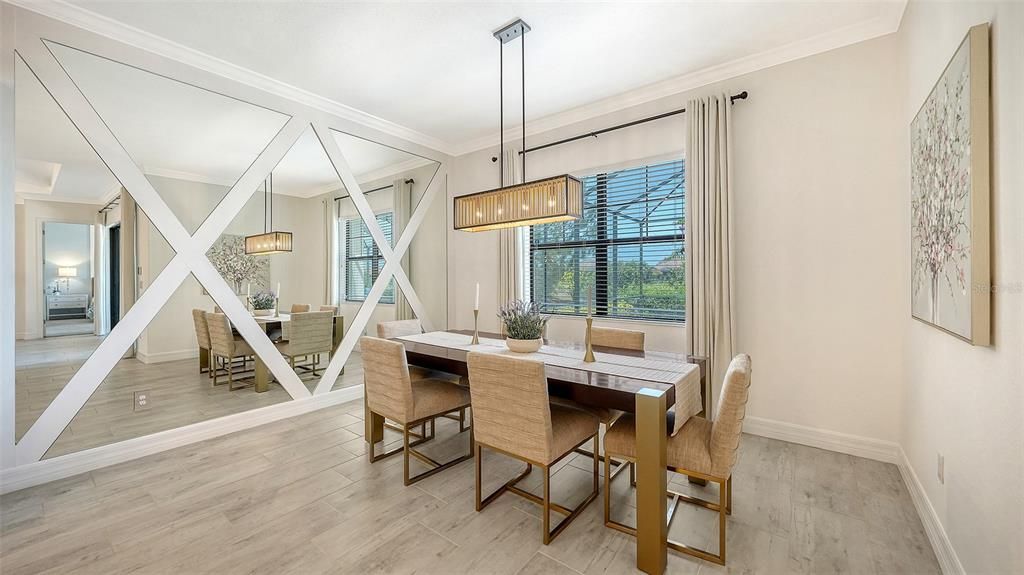 En Venta: $1,040,000 (3 camas, 3 baños, 2427 Pies cuadrados)