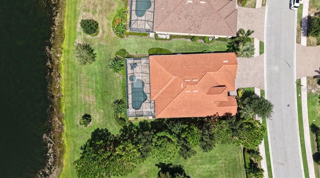 En Venta: $1,040,000 (3 camas, 3 baños, 2427 Pies cuadrados)