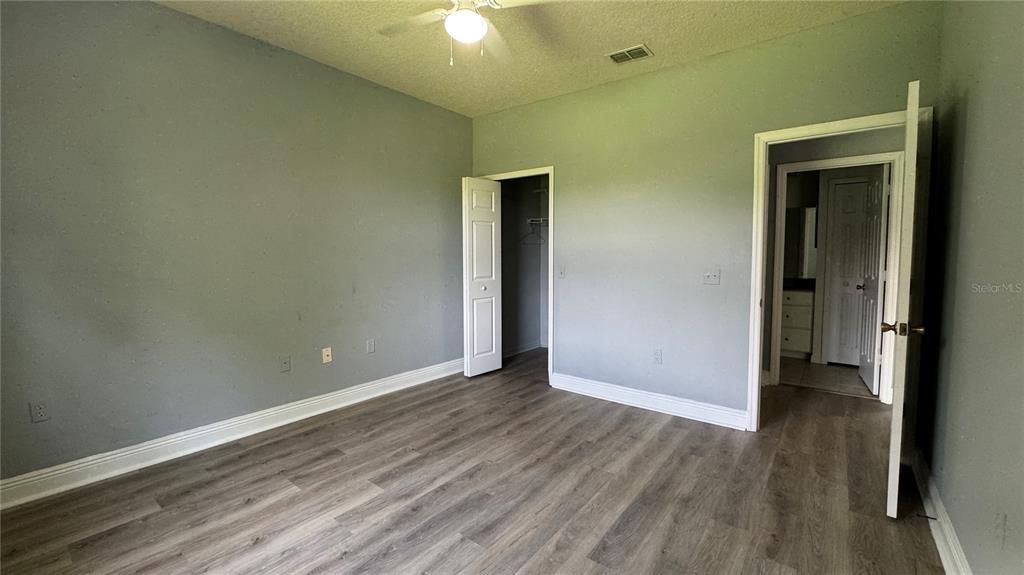 В аренду: $1,600 (1 спален, 1 ванн, 738 Квадратных фут)