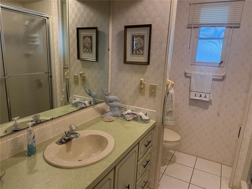 For Sale: $219,000 (2 beds, 2 baths, 1104 Square Feet)