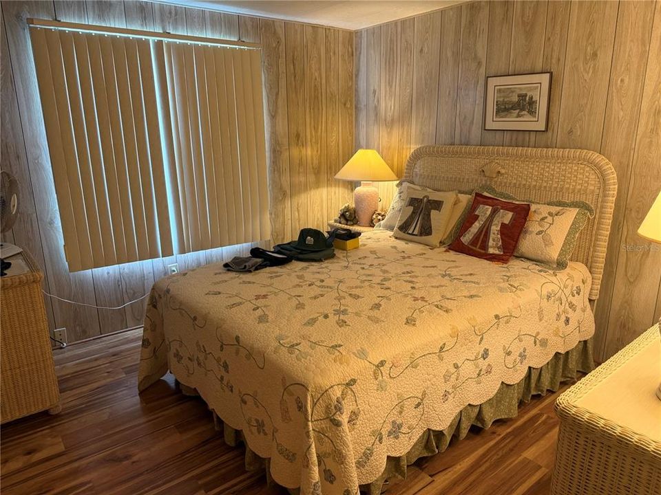 For Sale: $219,000 (2 beds, 2 baths, 1104 Square Feet)