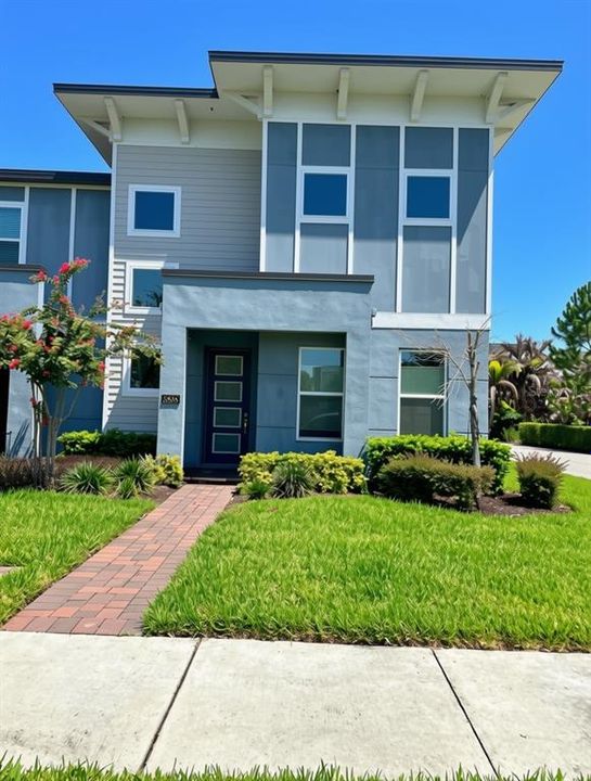 For Rent: $3,700 (4 beds, 3 baths, 2300 Square Feet)