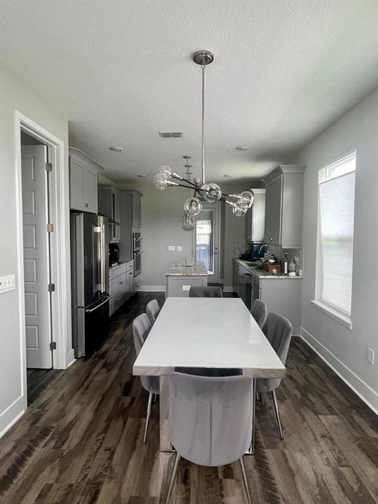 For Rent: $3,700 (4 beds, 3 baths, 2300 Square Feet)