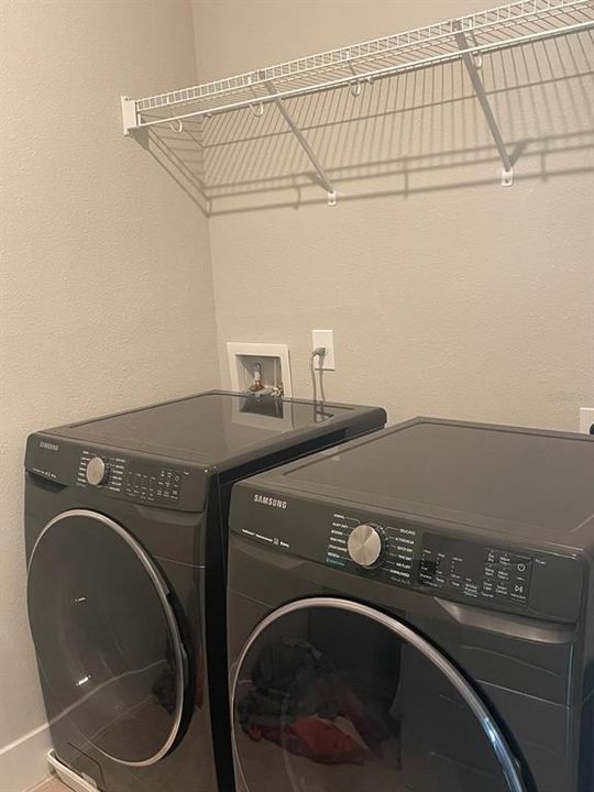 For Rent: $3,700 (4 beds, 3 baths, 2300 Square Feet)