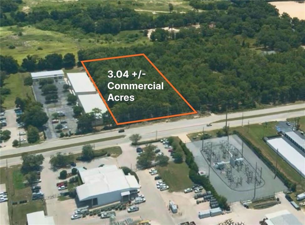 На продажу: $675,000 (3.04 acres)