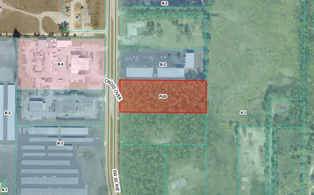 На продажу: $675,000 (3.04 acres)