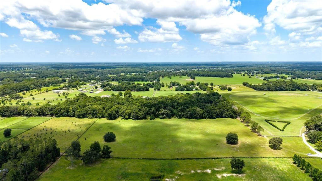 En Venta: $753,500 (15.07 acres)