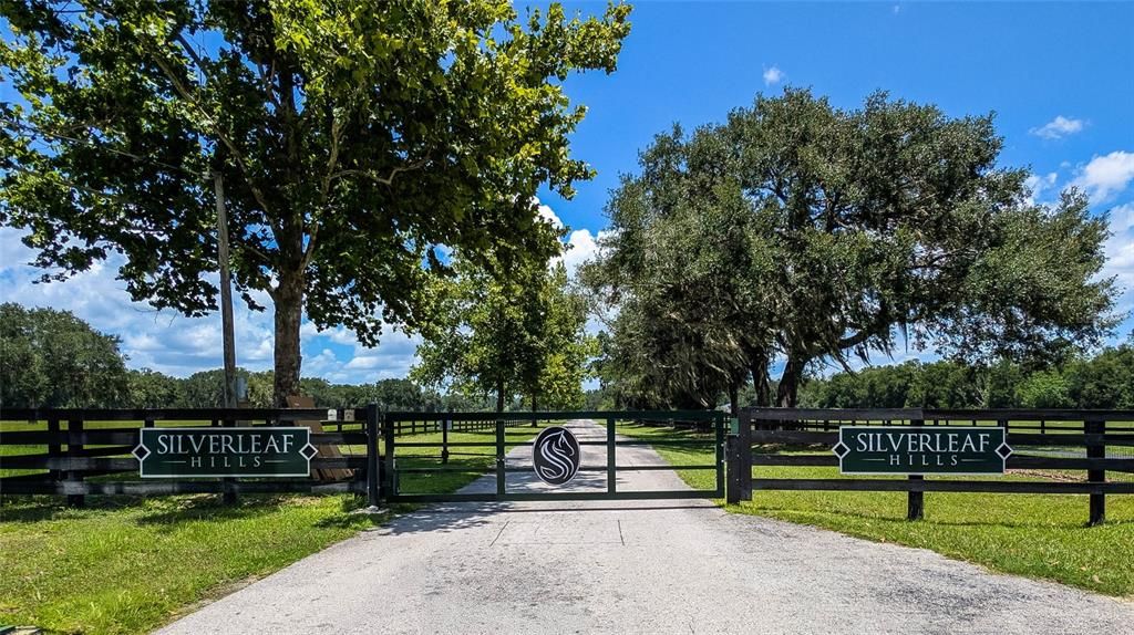 En Venta: $753,500 (15.07 acres)