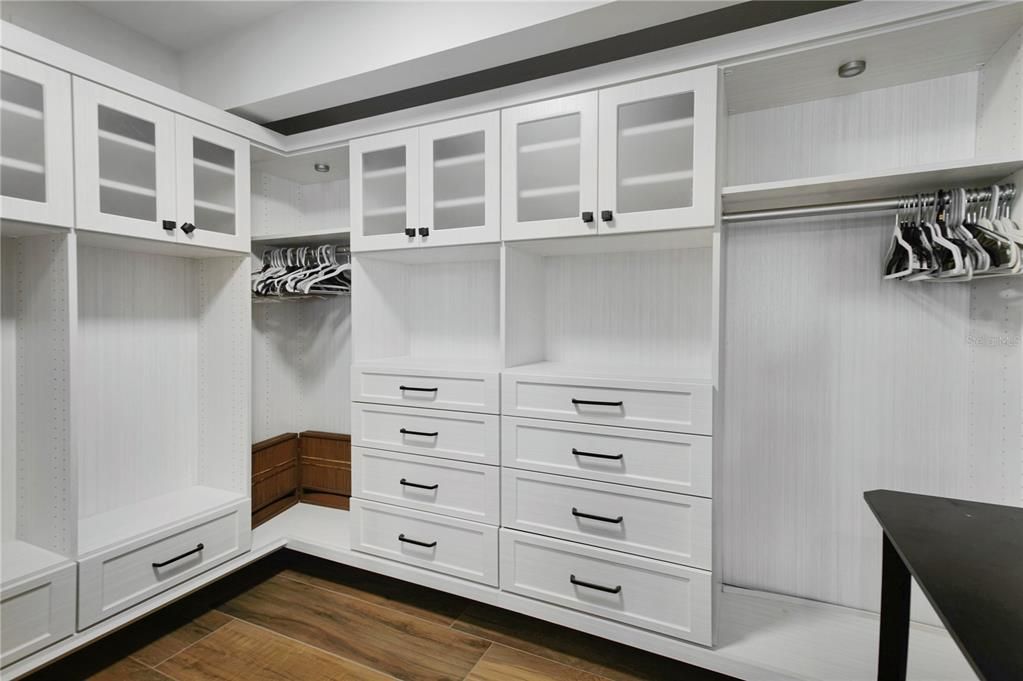 В аренду: $25,000 (4 спален, 4 ванн, 3858 Квадратных фут)