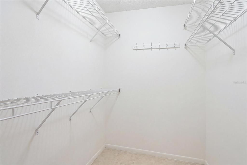 В аренду: $3,200 (3 спален, 3 ванн, 1572 Квадратных фут)