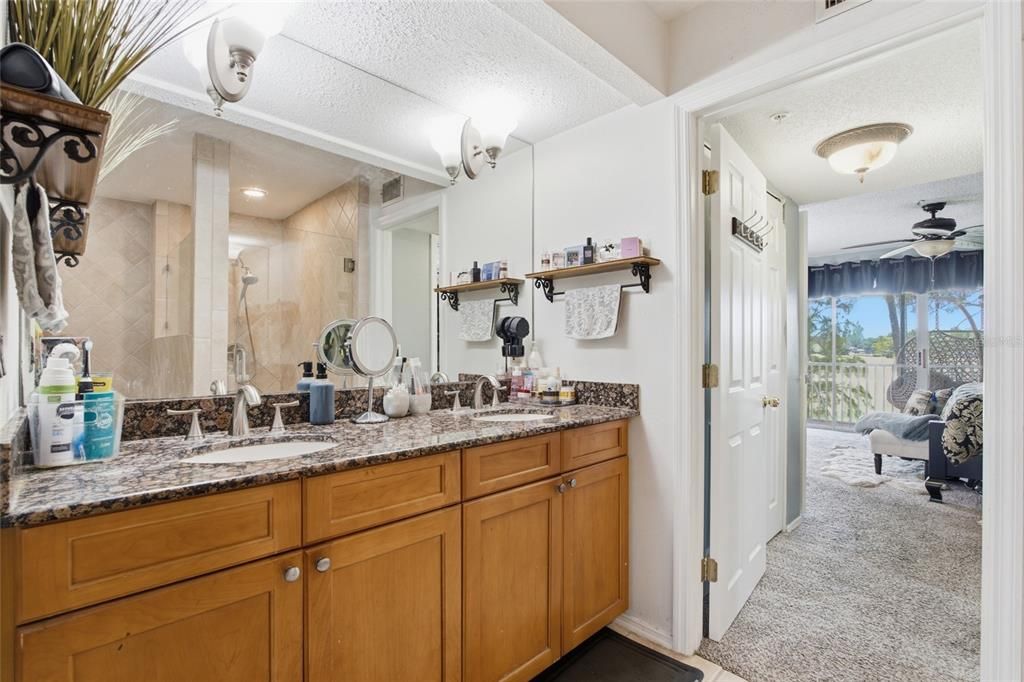 В аренду: $3,200 (3 спален, 3 ванн, 1572 Квадратных фут)