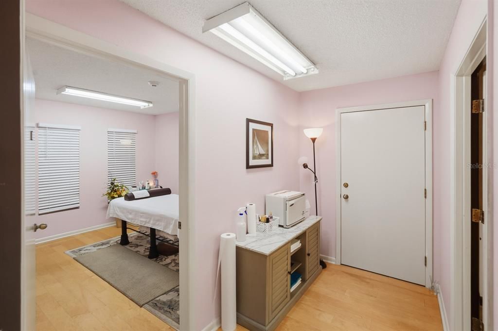 En Venta: $199,900 (0 camas, 0 baños, 1168 Pies cuadrados)