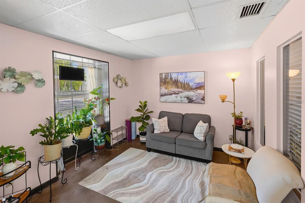 En Venta: $199,900 (0 camas, 0 baños, 1168 Pies cuadrados)