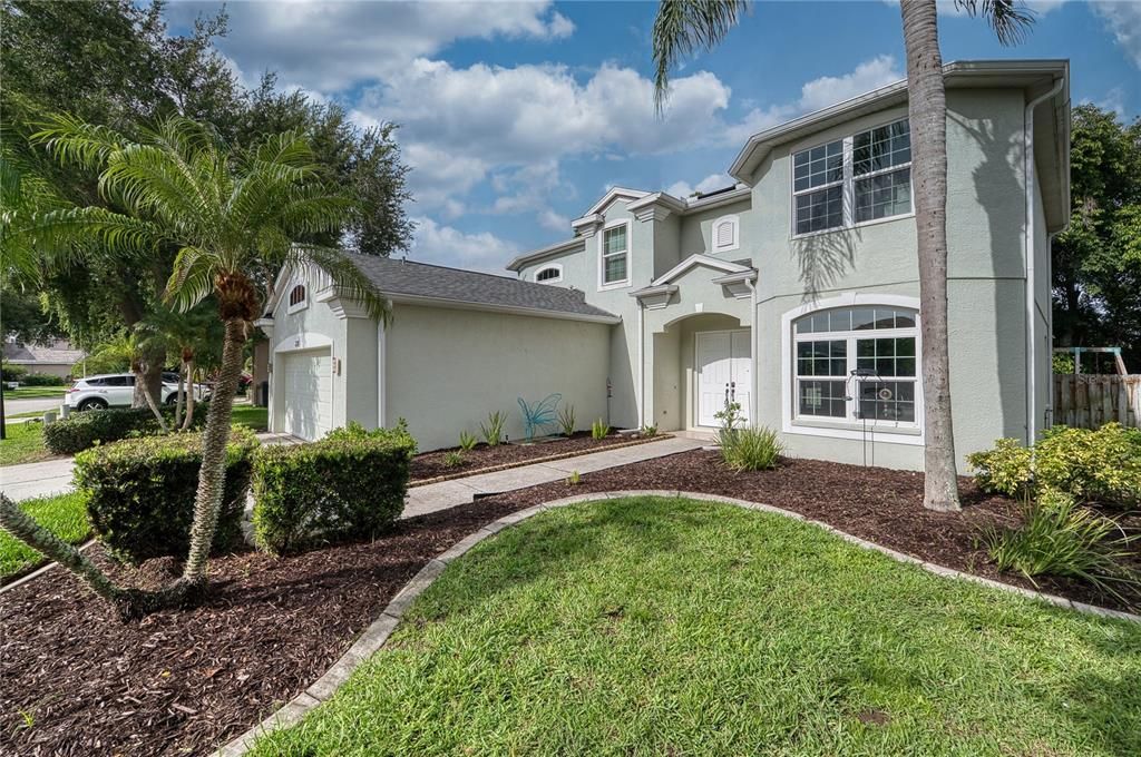 For Sale: $549,000 (4 beds, 3 baths, 2868 Square Feet)