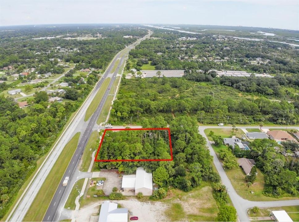 На продажу: $299,900 (0.96 acres)