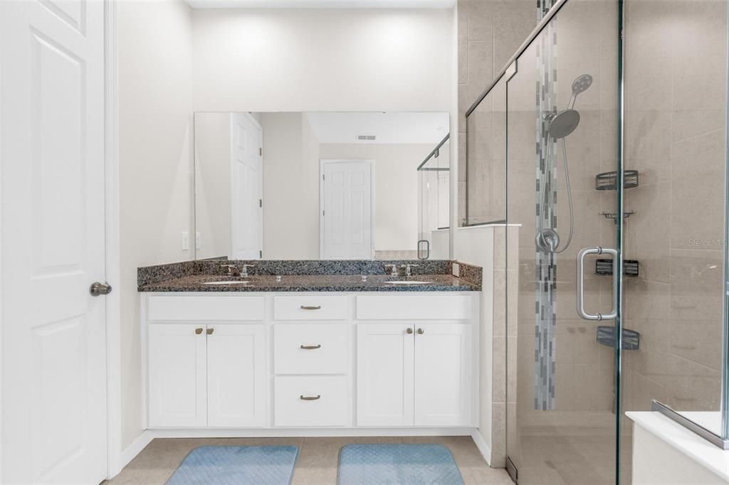 For Sale: $575,000 (4 beds, 4 baths, 2937 Square Feet)
