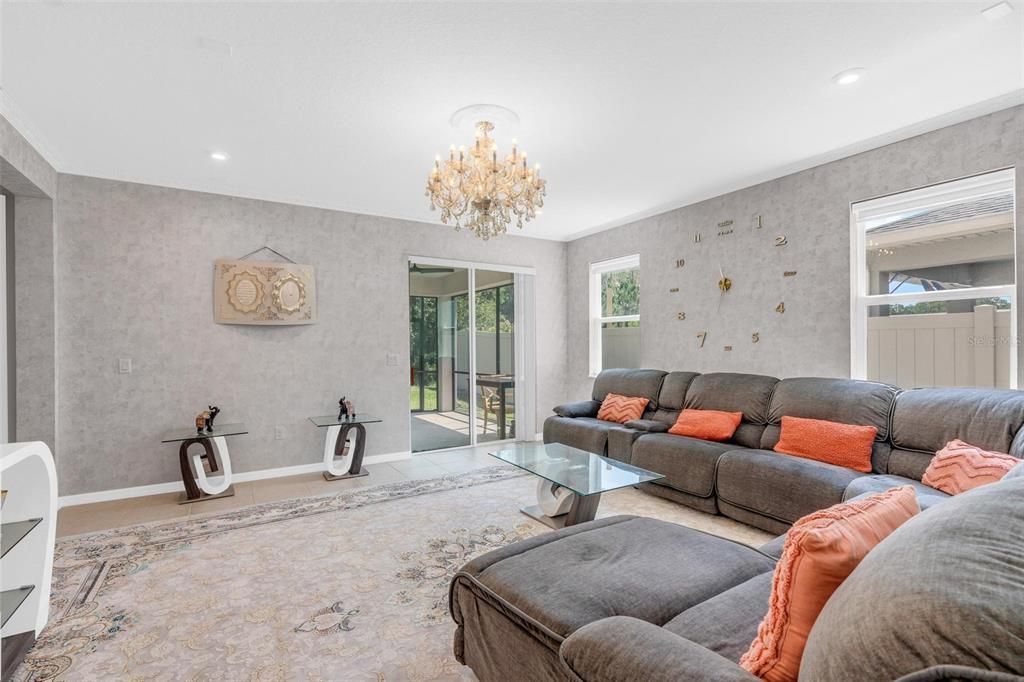 For Sale: $575,000 (4 beds, 4 baths, 2937 Square Feet)