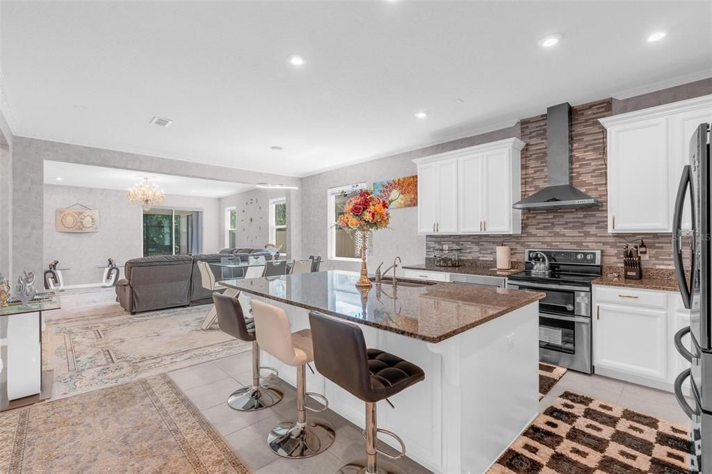 For Sale: $575,000 (4 beds, 4 baths, 2937 Square Feet)