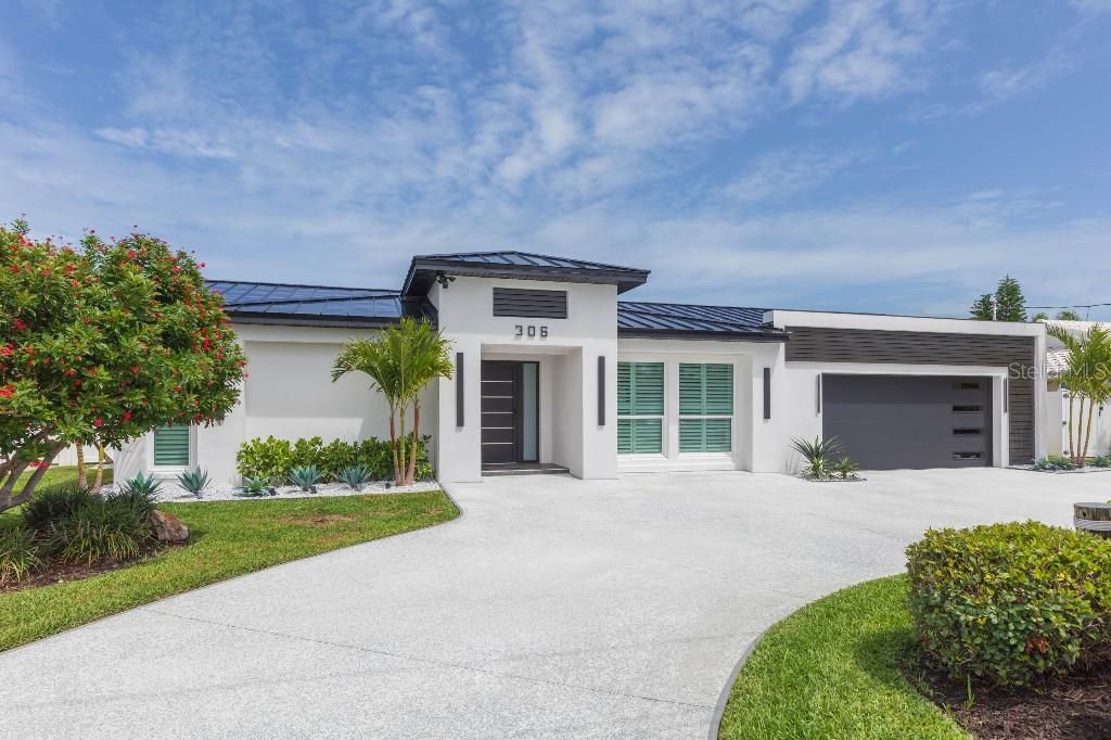 En Venta: $2,925,000 (3 camas, 3 baños, 2001 Pies cuadrados)