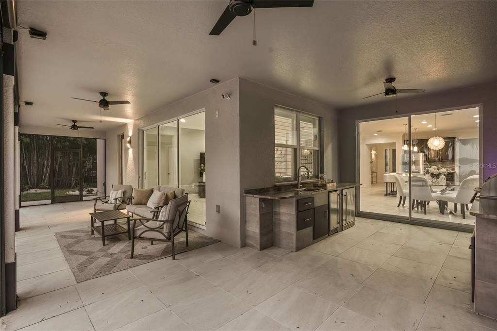 En Venta: $2,125,000 (5 camas, 5 baños, 4139 Pies cuadrados)