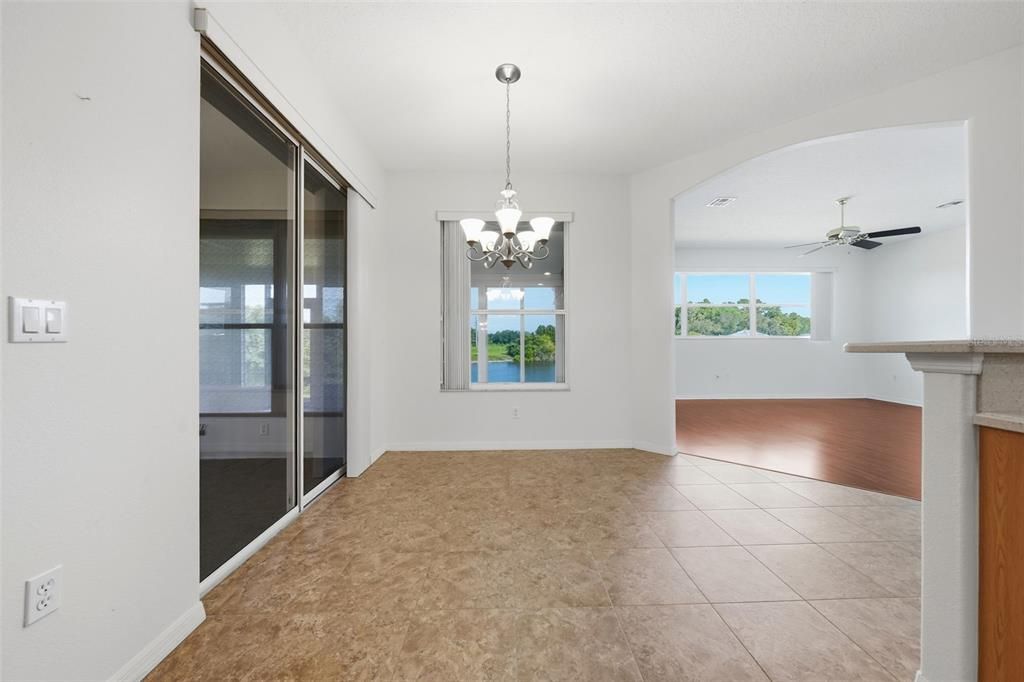 На продажу: $339,000 (3 спален, 2 ванн, 2124 Квадратных фут)