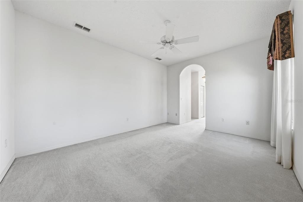 На продажу: $339,000 (3 спален, 2 ванн, 2124 Квадратных фут)