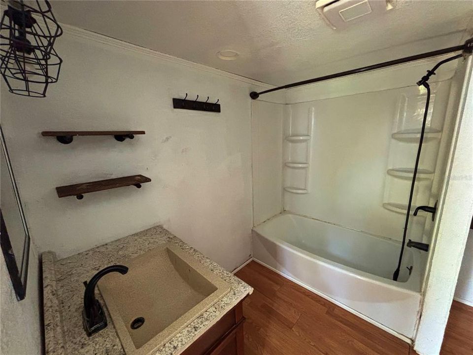 En Venta: $109,000 (3 camas, 1 baños, 900 Pies cuadrados)