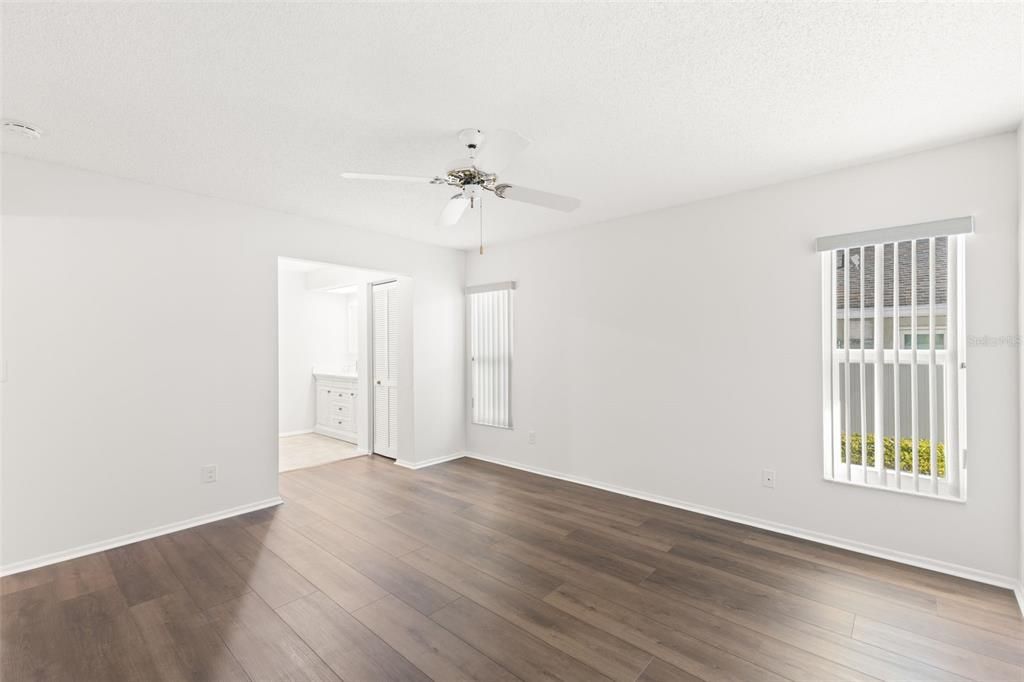 Activo con contrato: $595,000 (3 camas, 2 baños, 1796 Pies cuadrados)