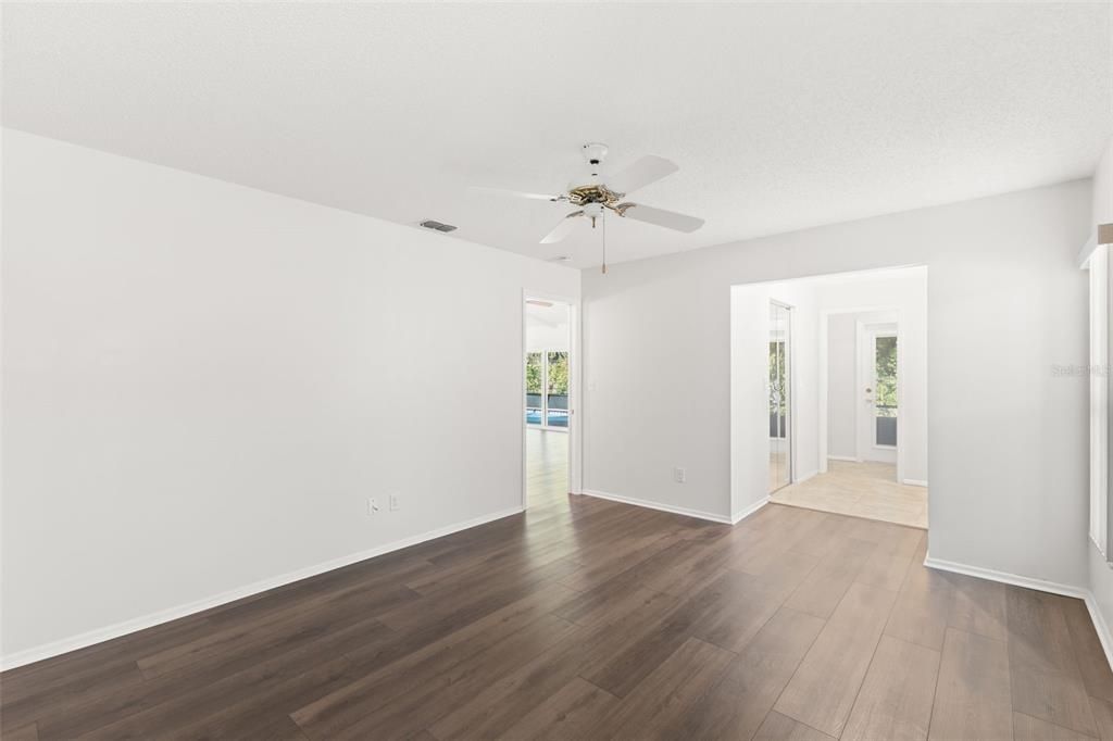 Activo con contrato: $595,000 (3 camas, 2 baños, 1796 Pies cuadrados)