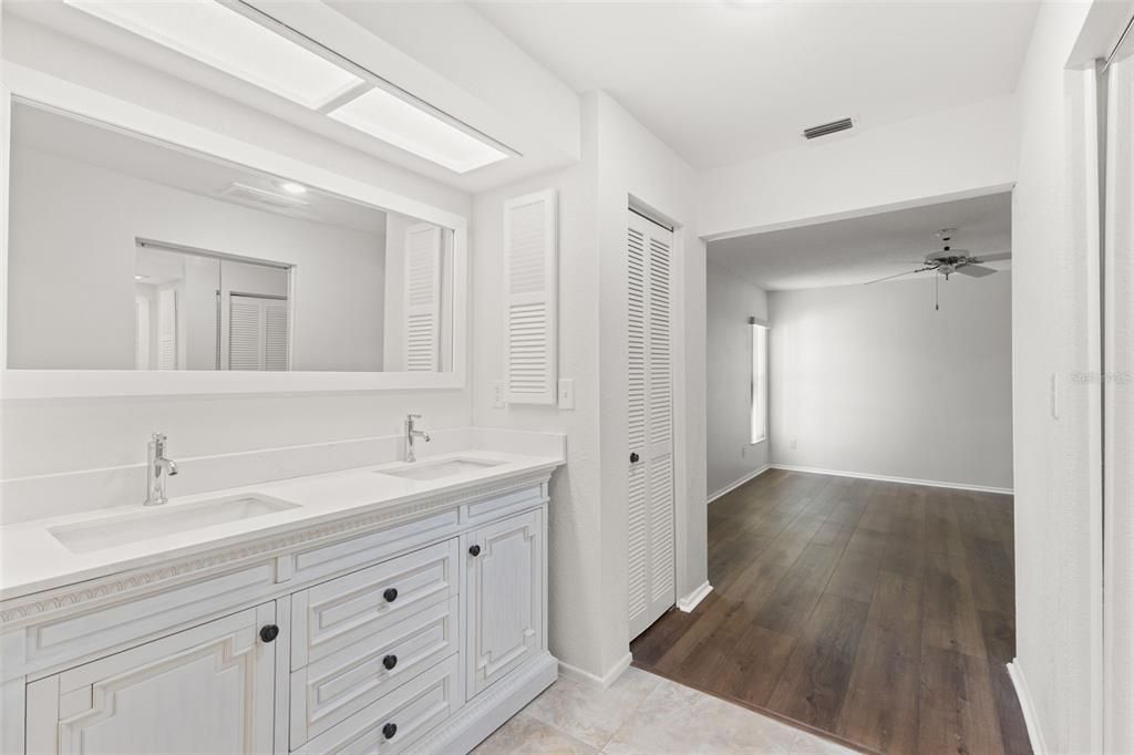 Activo con contrato: $595,000 (3 camas, 2 baños, 1796 Pies cuadrados)