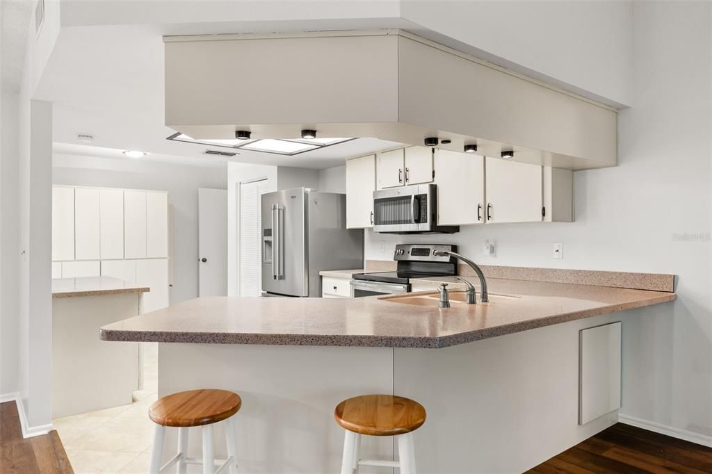 Activo con contrato: $595,000 (3 camas, 2 baños, 1796 Pies cuadrados)